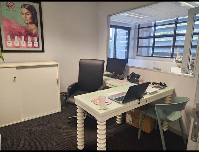 OFFICE FOR SALE IN HONEYDEW